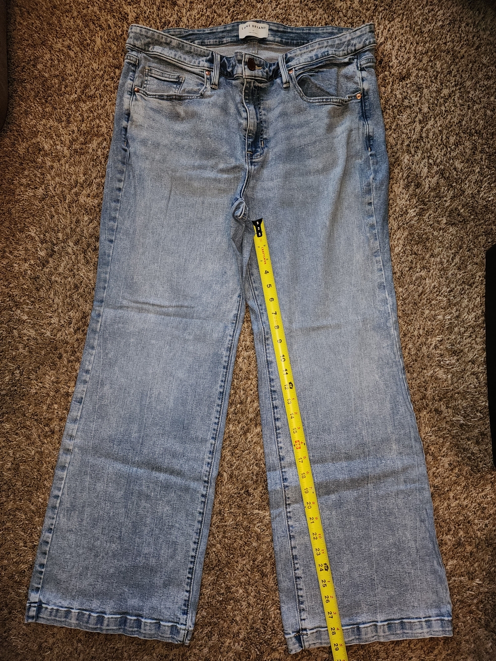 Lane Bryant Signature Fit mid-rise bootcut jeans in a light wash. size 20